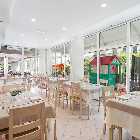 Astoria Gatteo a Mare