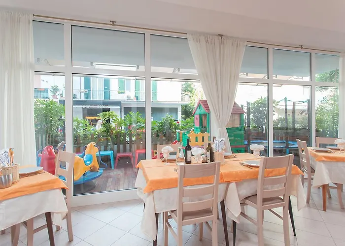 Astoria Hotel 3*